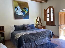 Hotel Amor y Paz