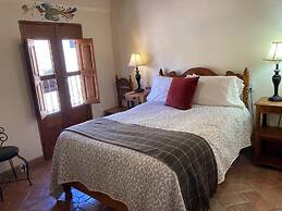 Hotel Amor y Paz