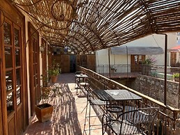 Hotel Amor y Paz