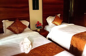 Khum Sai Ngam Hotel & Resort