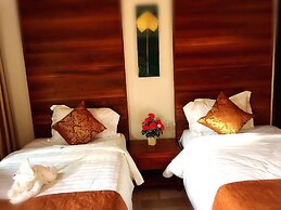 Khum Sai Ngam Hotel & Resort