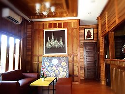 Khum Sai Ngam Hotel & Resort