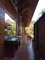 Khum Sai Ngam Hotel & Resort