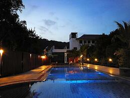 Khum Sai Ngam Hotel & Resort