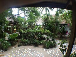 Golden Monkey Cottages