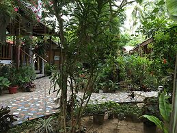 Golden Monkey Cottages