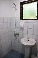 Golden Monkey Cottages