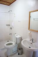 Golden Monkey Cottages