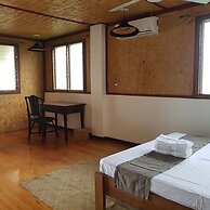 Golden Monkey Cottages