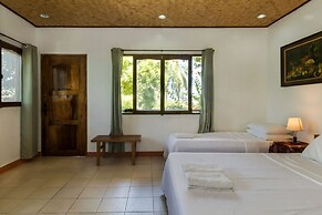 Golden Monkey Cottages