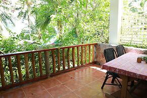 Golden Monkey Cottages