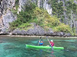 Golden Monkey Cottages