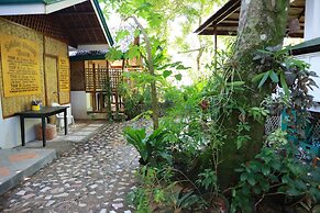 Golden Monkey Cottages