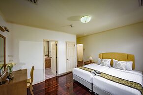 Seastar Hotel And Service Apartment