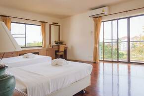 Seastar Hotel And Service Apartment