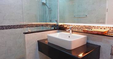 Seastar Hotel And Service Apartment