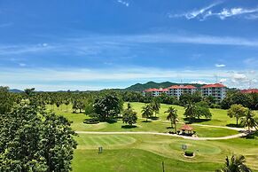 Seastar Hotel And Service Apartment