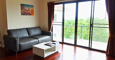 Seastar Hotel And Service Apartment
