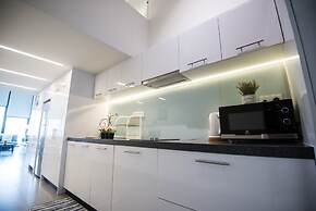 KL Bangsar Sentral (EST)