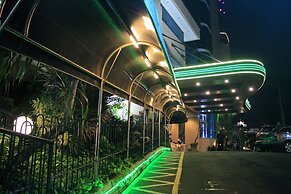 Tunjungan Hotel