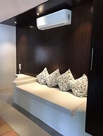 El Nido Mahogany Beach