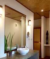 El Nido Mahogany Beach