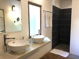 El Nido Mahogany Beach