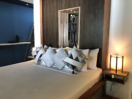 El Nido Mahogany Beach