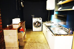 Onna Guesthouse - Hostel