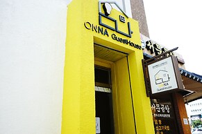 Onna Guesthouse - Hostel