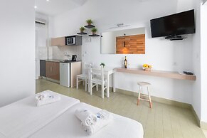 Pefkos View Suites & Maisonette