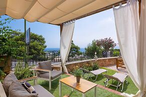Pefkos View Suites & Maisonette
