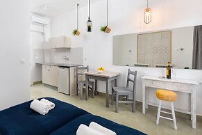 Pefkos View Suites & Maisonette