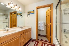 5949 Hidden River Lodge 3 Bedroom Condo by RedAwning