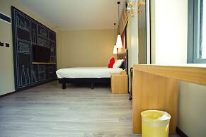 Ibis Xuzhou East Huaihai Road Hotel