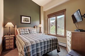 8890 The Springs 4 Bedroom Condo by RedAwning