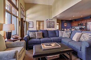 8890 The Springs 4 Bedroom Condo by RedAwning