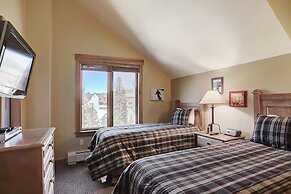 8890 The Springs 4 Bedroom Condo by RedAwning