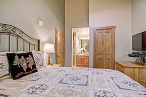 2296 Red Hawk Lodge 2 Bedroom Condo by RedAwning