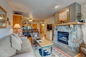 2296 Red Hawk Lodge 2 Bedroom Condo by RedAwning