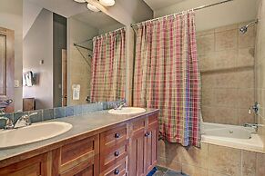 2296 Red Hawk Lodge 2 Bedroom Condo by RedAwning