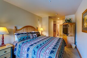 2296 Red Hawk Lodge 2 Bedroom Condo by RedAwning