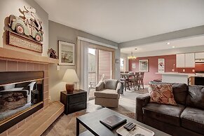 C213 Cinnamon Ridge 2 Bedroom Condo by RedAwning