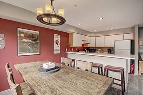 C213 Cinnamon Ridge 2 Bedroom Condo by RedAwning