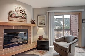 C213 Cinnamon Ridge 2 Bedroom Condo by RedAwning