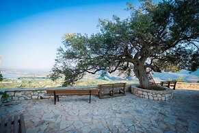 Daphne-Morfi Village