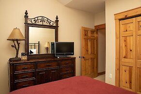 6532 Settlers Creek Townhomes 2 Bedroom Condo by RedAwning