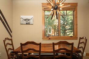 6532 Settlers Creek Townhomes 2 Bedroom Condo by RedAwning