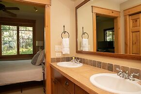 6532 Settlers Creek Townhomes 2 Bedroom Condo by RedAwning