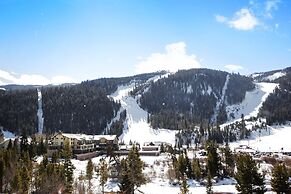 2674 Tenderfoot Lodge 2 Bedroom Condo by RedAwning